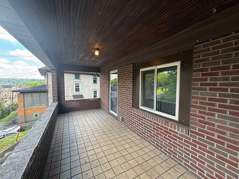 119 Grant Ave — Photo 9