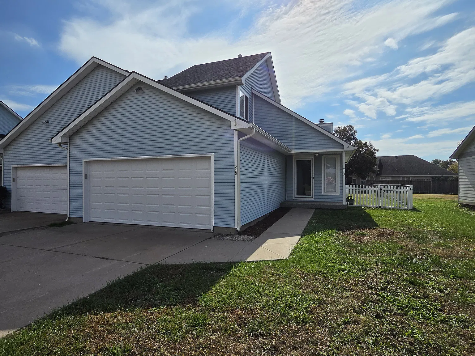 3 bed, 1800 sqft, $1,695 — Photo 1