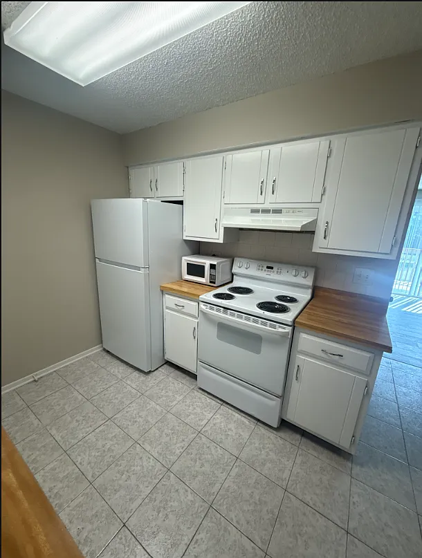 536 Parkview Lane - 5 — Photo 1