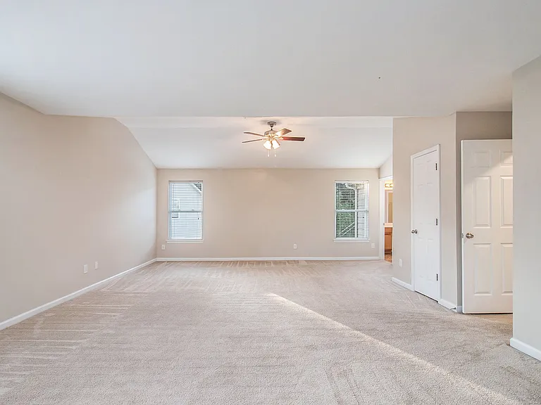 395 Sugarberry Ln — Photo 15