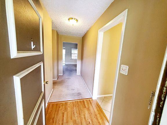 3rd image of 3792 Laura Leigh Ln
