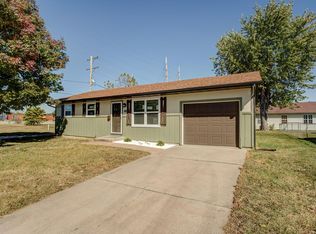 120 Young Ave, Dupo, IL 62239