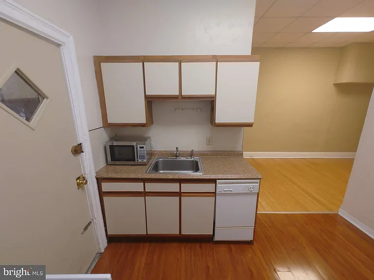 4015 Pine St #1R — Photo 7