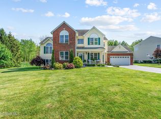 11 Lucille Ln, Ballston Lake, NY 12019