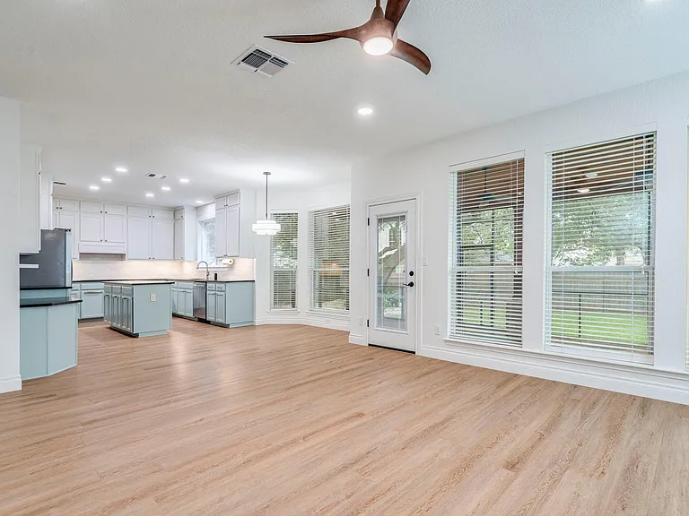 6318 Zadock Woods Dr — Photo 15