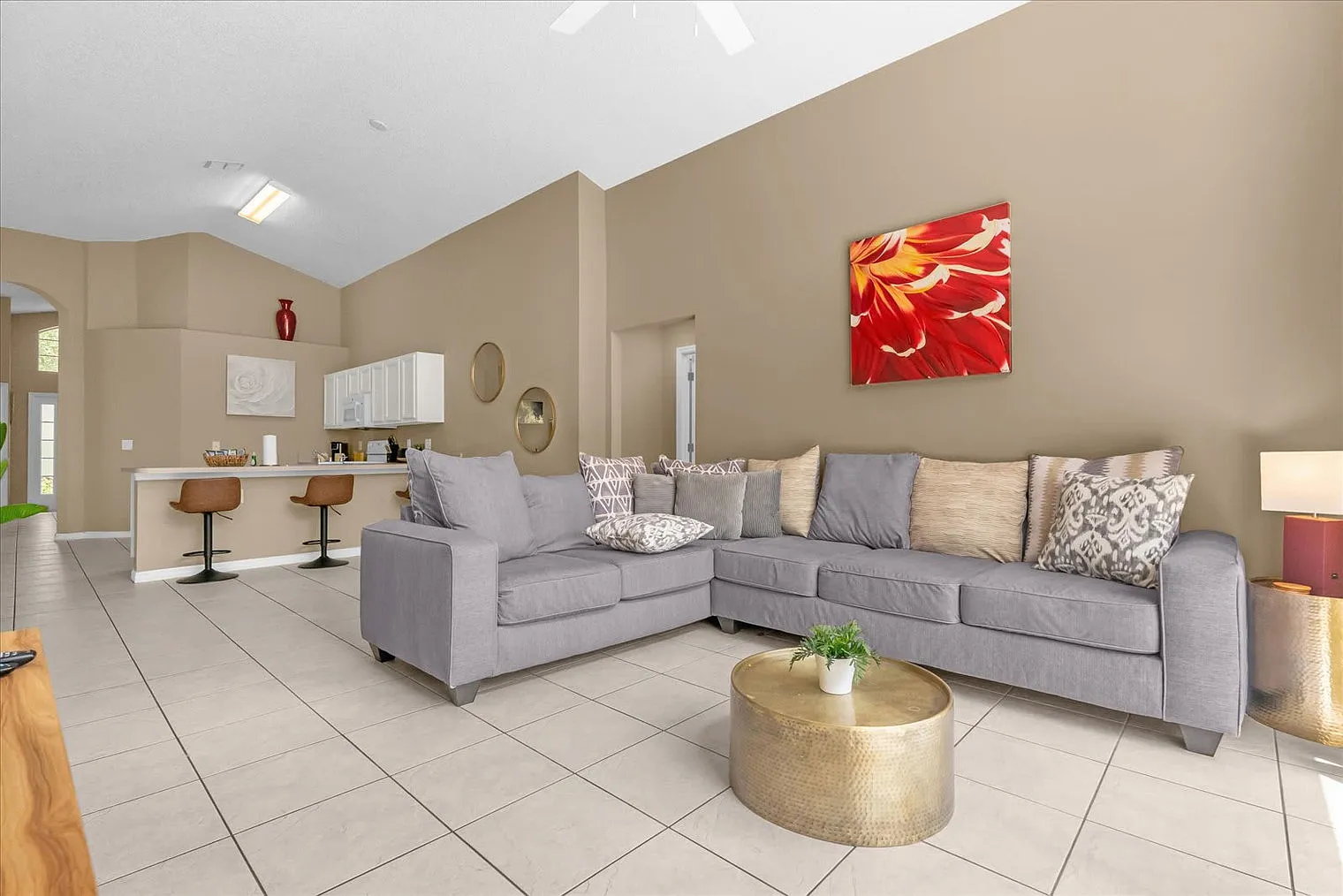 5 bed, 3.0 bath, 1937 sqft, $2,764 — Photo 2