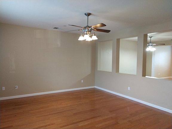 3rd image of 3040 Parkham Dr