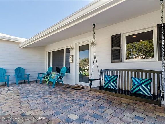 4th image of 258 Lombardy Ave
