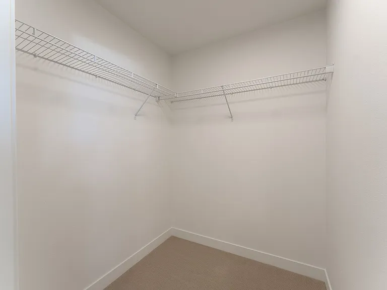 Zimmerman Luxury Apartments — Photo 10
