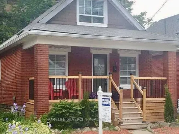 24 Webber Ave, Hamilton, ON L8N 1W3
