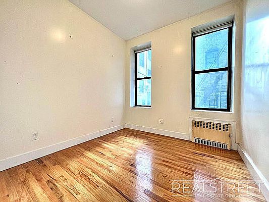 3rd image of 85 Eastern Pkwy #D2