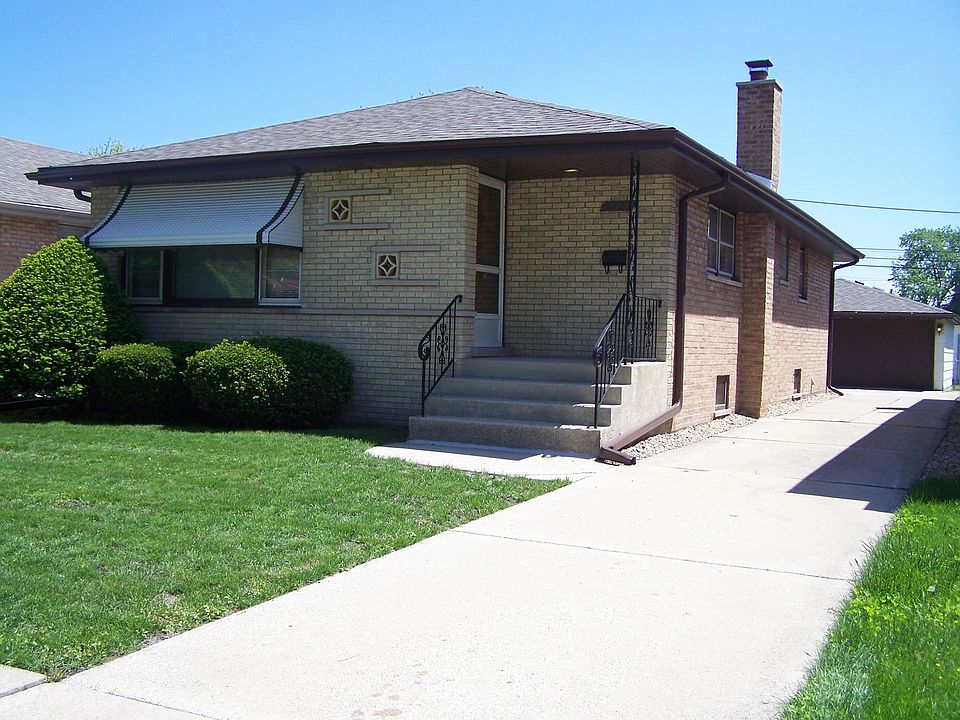 1st image of 379 Crandon Ave
