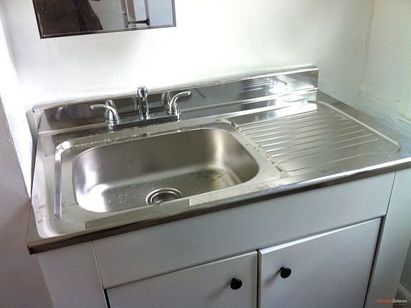 5th image of 1017 47th Ave APT 2R