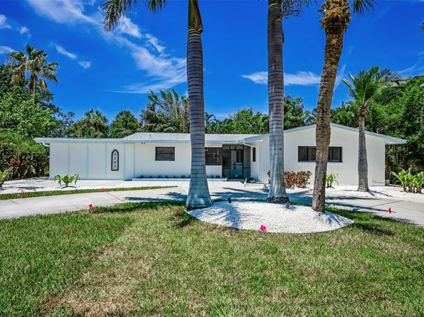 112 Peterson Ln, Palm Harbor, FL 34683