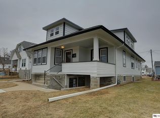 5216 S 38th St, Omaha, NE 68107