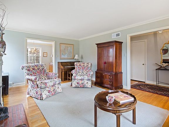 5th image of 4444 Cherrydale Ave
