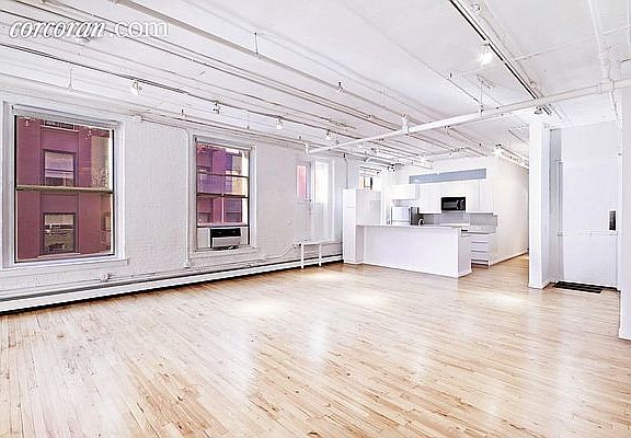 5th image of 132 Wooster St #4