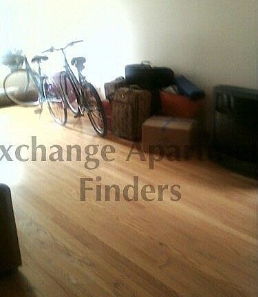 5th image of 2100 W Armitage Ave