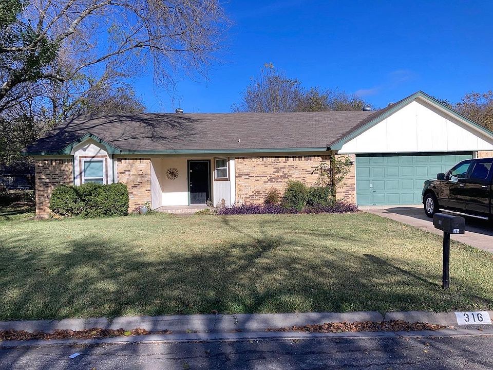 1st image of 316 Applewood Ln