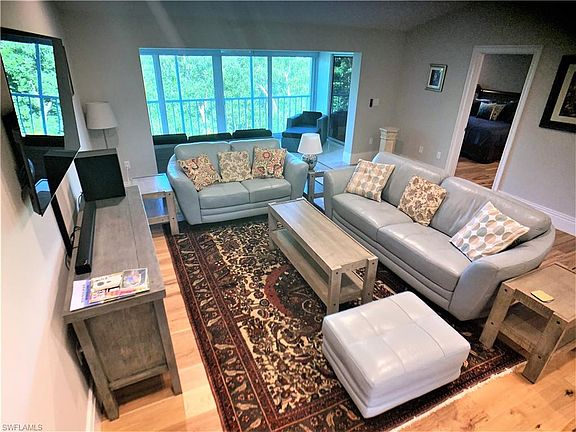 5th image of 5897 Chanteclair Dr APT 322
