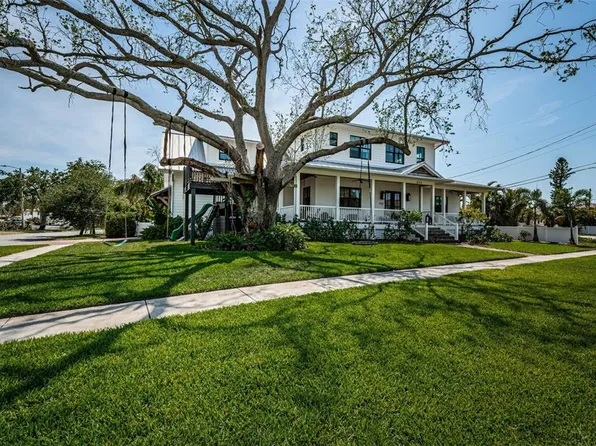600 ALDA WAY NE, ST PETERSBURG, FL 33704