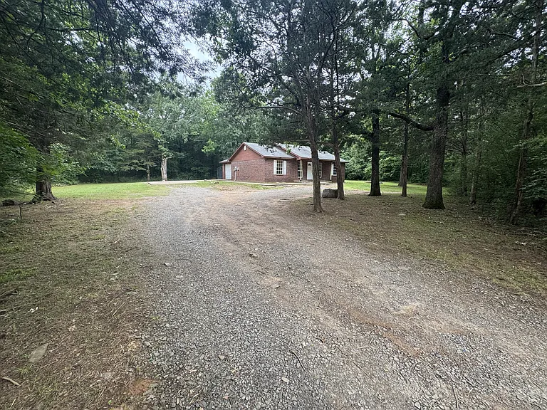 23345 Smith Rd — Photo 18