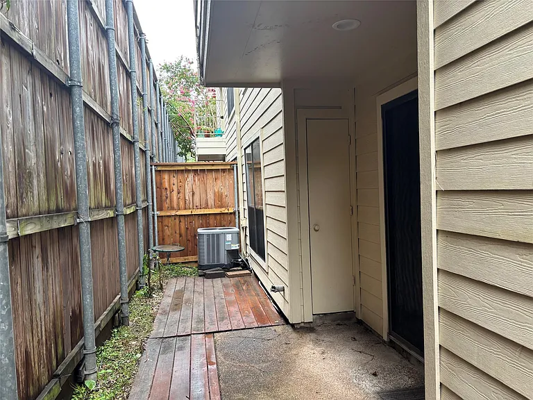 777 Bering Dr #745A — Photo 31