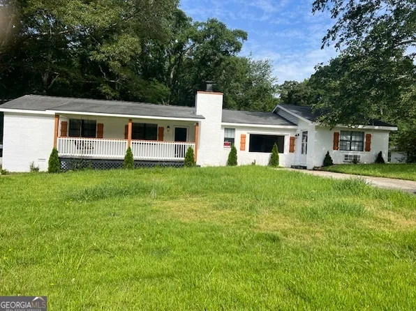 8 Melissa Cir, Griffin, GA 30224