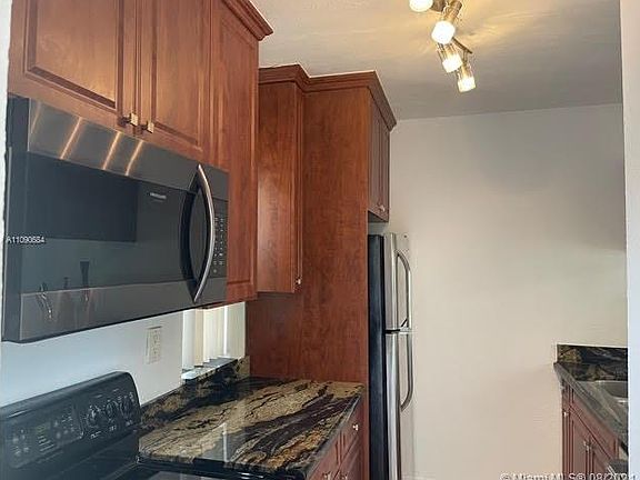 3rd image of 10074 Twin Lakes Dr #5-D