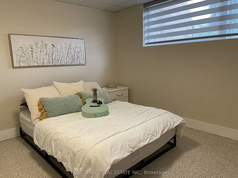 505 Fanshawe Park Rd E — Photo 17