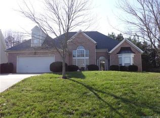 4917 Shadow Pine Dr, Charlotte, NC 28269