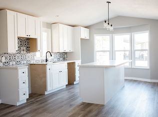 400 N Melrose Dr N #27, Vista, CA 92083