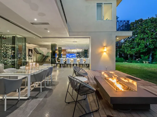 1111 Sierra Alta Way, West Hollywood, CA 90069