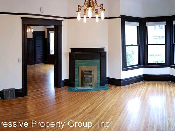 5th image of 537 14th St APT 4