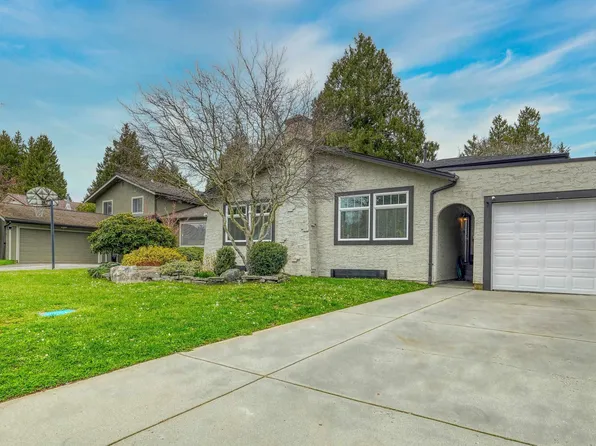 5097 Erin Way, Delta, BC V4M 1K2