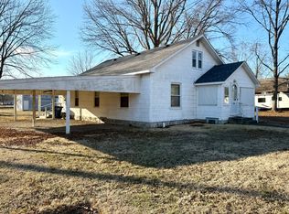 809 S Odle St, West Frankfort, IL 62896