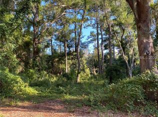 4 Bateau Rd, Hilton Head Island, SC 29928