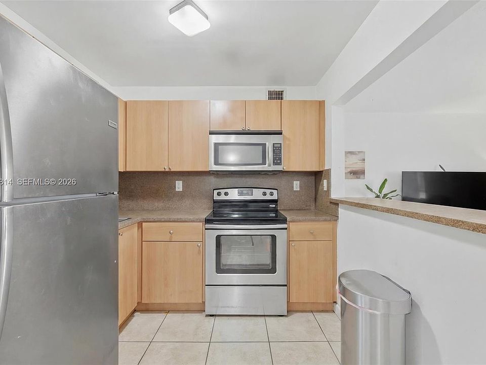 1st image of 9445 SW 76th St APT U4