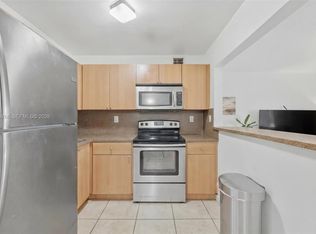 Sunset Palms East Condo, Miami, FL 33173