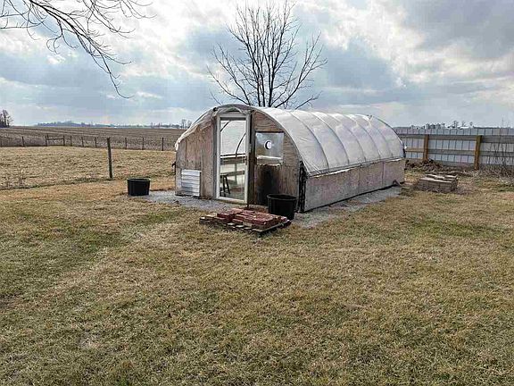 5th image of 8620 Sugar Grove Rd