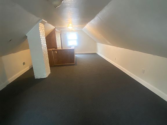 5th image of 1029 Bricker Ave