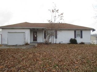 1120 S Windsor St, Windsor, MO 65360
