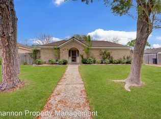 15523 Pleasant Valley Rd, Houston, TX 77062