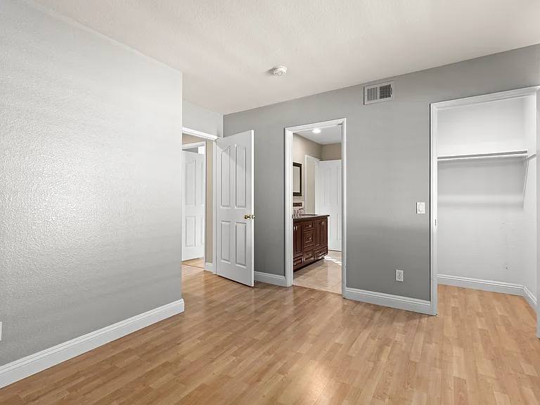 13163 Valewood Rd — Photo 28