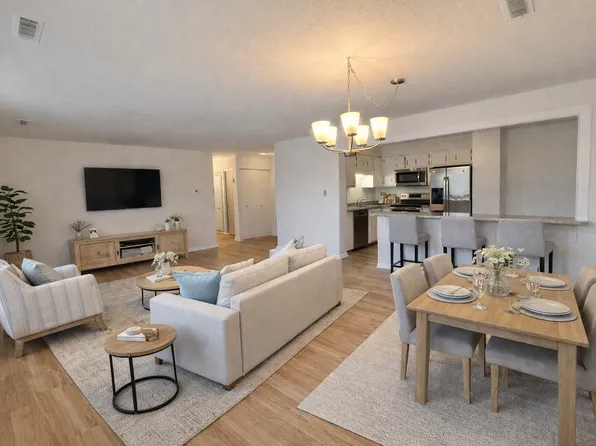 1004 Paradise Rd, Swampscott, MA