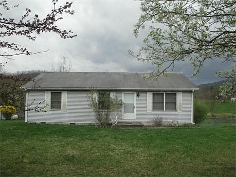 1st image of 15 Lake St
