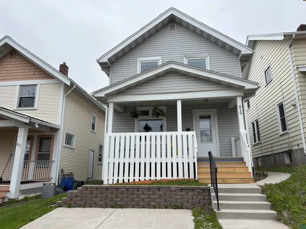 819 N 10th Ave E, Duluth, MN 55805