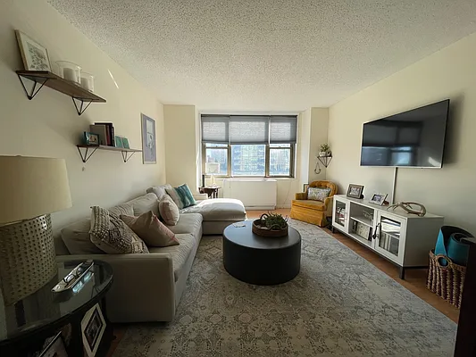 Rented by Corcoran | media 4