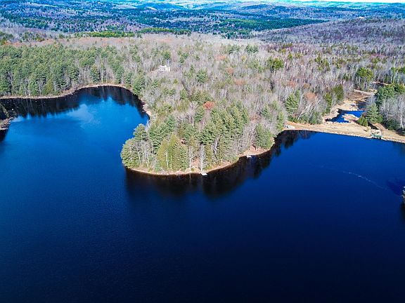 4th image of 724 Moberg Rd