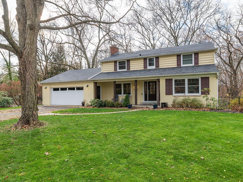 1st image of 2748 Cloyster Ct